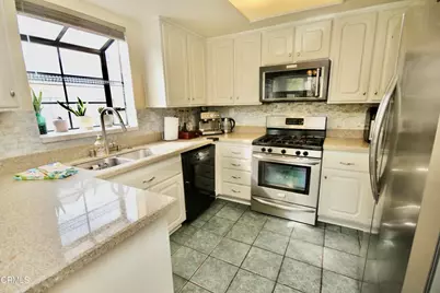 18109 Erik Court #451, Canyon Country, CA 91387 - Photo 9