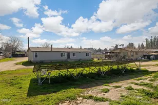 301 Sycamore Dr, Bakersfield, CA 93308 - Photo 3