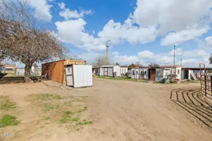 301 Sycamore Dr, Bakersfield, CA 93308 - Photo 25