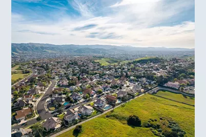6051 Mescallero Place, Simi Valley, CA 93063 - Photo 49