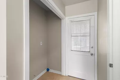 136 S Roosevelt Avenue, Oxnard, CA 93030 - Photo 9