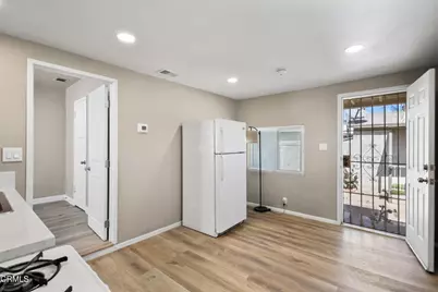 136 S Roosevelt Avenue, Oxnard, CA 93030 - Photo 47