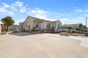 136 S Roosevelt Ave, Oxnard, CA 93030 - Photo 1