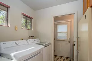 20296 S Mountain Rd, Santa Paula, CA 93060 - Photo 17