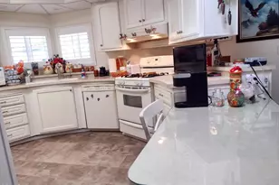 27 Tahquitz Dr, Camarillo, CA 93012 - Photo 11