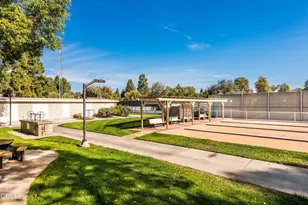 34120 Village 34, Camarillo, CA 93012 - Photo 45