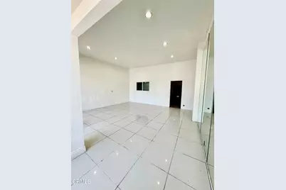 327 S A Street, Oxnard, CA 93030 - Photo 5