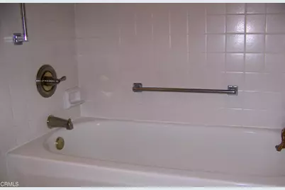 30006 Village 30, Camarillo, CA 93012 - Photo 11