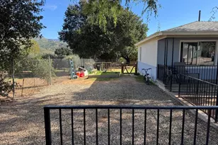 12104 Topa Ln, Santa Paula, CA 93060 - Photo 15