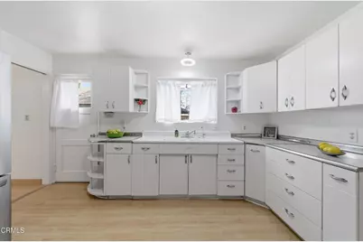 916 E Santa Paula Street, Santa Paula, CA 93060 - Photo 7