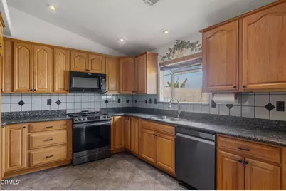 3212 Chuckwagon Street, Bakersfield, CA 93312 - Photo 17