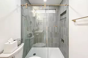 5465 Newcastle Ave, Encino, CA 91316 - Photo 21