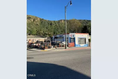 880 N Ventura Avenue, Ventura, CA 93001 - Photo 1