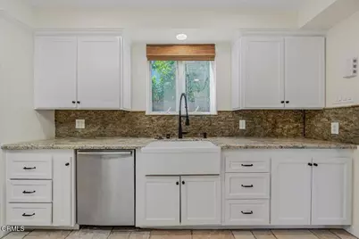 13902 Calvert Street, Los Angeles, CA 91401 - Photo 9
