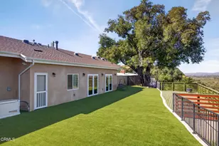 10755 Wheatland Ave, Sunland, CA 91040 - Photo 23