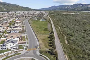 586 Apricot Ln, Fillmore, CA 93015 - Photo 37