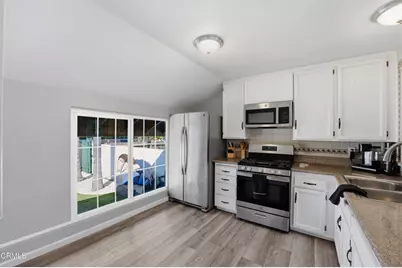 202 Avon Lane, Fillmore, CA 93015 - Photo 5