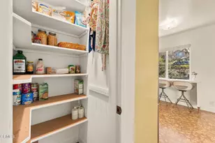 33 Monterey Dr, Oak View, CA 93022 - Photo 13