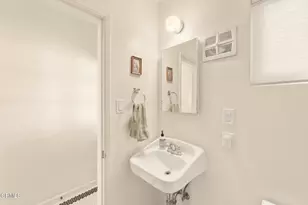 33 Monterey Dr, Oak View, CA 93022 - Photo 17