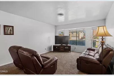 6105 Diamond Oaks Avenue, Bakersfield, CA 93306 - Photo 9