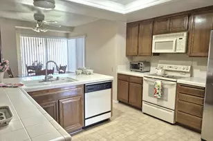 35208 Village 35, Camarillo, CA 93012 - Photo 3