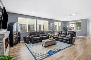 2820 Wagon Wheel Rd, Oxnard, CA 93036 - Photo 11