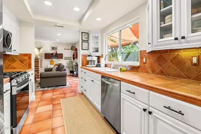 2436 Kimberly Avenue, Camarillo, CA 93010 - Photo 13