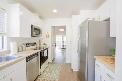 5142 Village 5, Camarillo, CA 93012 - Photo 11