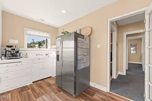 570 Poli St, Ventura, CA 93001 - Photo 27