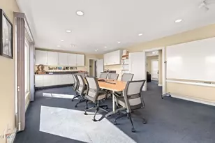 570 Poli St, Ventura, CA 93001 - Photo 23