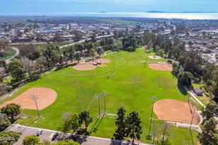 4648 Dean Dr, Ventura, CA 93003 - Photo 57