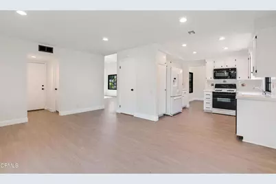 1093 Evenstar Avenue, Westlake Village, CA 91361 - Photo 9