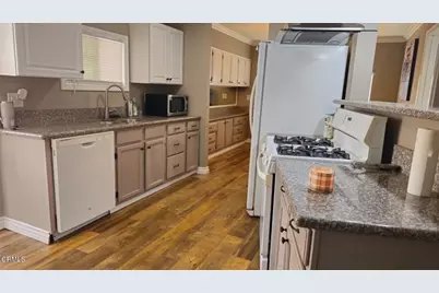 182 Calle De La Rosa #182, Camarillo, CA 93012 - Photo 19