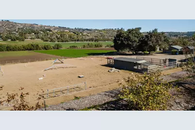 11666 Santa Rosa Road, Camarillo, CA 93012 - Photo 39