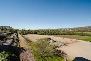 11666 Santa Rosa Rd, Camarillo, CA 93012 - Photo 27