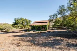 11666 Santa Rosa Rd, Camarillo, CA 93012 - Photo 33