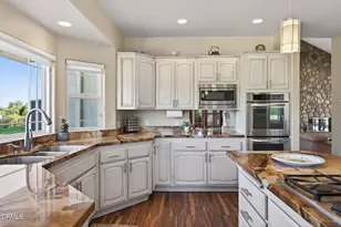 10995 Alto Ct, Oak View, CA 93022 - Photo 15