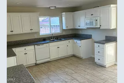 444 Mountain View Street, Fillmore, CA 93015 - Photo 5