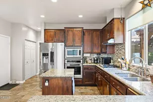 1623 Lola Way, Oxnard, CA 93030 - Photo 11