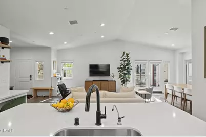 303 N F St #201, Oxnard, CA 93030 - Photo 17