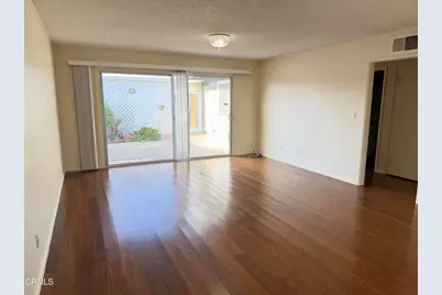 137 E Garden Green, Port Hueneme, CA 93041 - Photo 3