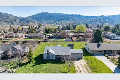 30040 Jamaica Dunes Drive, Tehachapi, CA 93561 - Photo 29