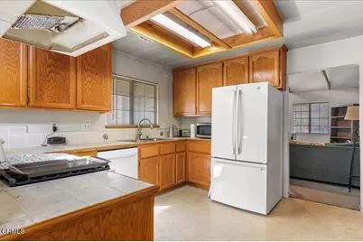 30040 Jamaica Dunes Drive, Tehachapi, CA 93561 - Photo 11