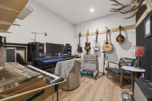 1305 Beachmont, Ventura, CA 93001 - Photo 55