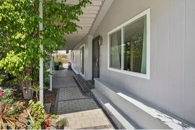 222 Calle Fronte #29, Camarillo, CA 93012 - Photo 3