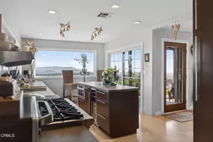 559 N Loop Dr, Camarillo, CA 93010 - Photo 25