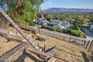 559 N Loop Dr, Camarillo, CA 93010 - Photo 63