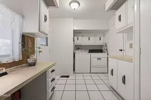 8 Calle Fronte, Camarillo, CA 93012 - Photo 17