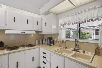 8 Calle Fronte #204, Camarillo, CA 93012 - Photo 15