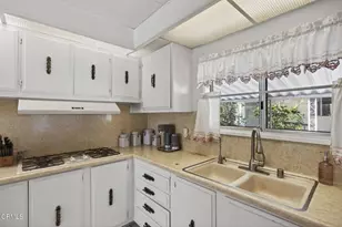 8 Calle Fronte, Camarillo, CA 93012 - Photo 15